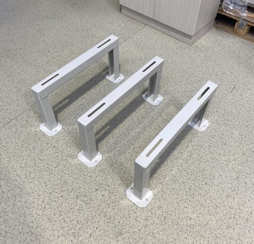 HŐSZIVATTYÚ TARTÓ KONZOL ÁLLÓ MAGASÍTOTT, HEGESZTETT, PORFESTETT 600x320mm (3db) 